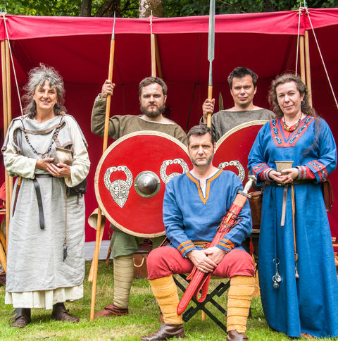 Early Medieval Dress | ©E. Sopwith 2017